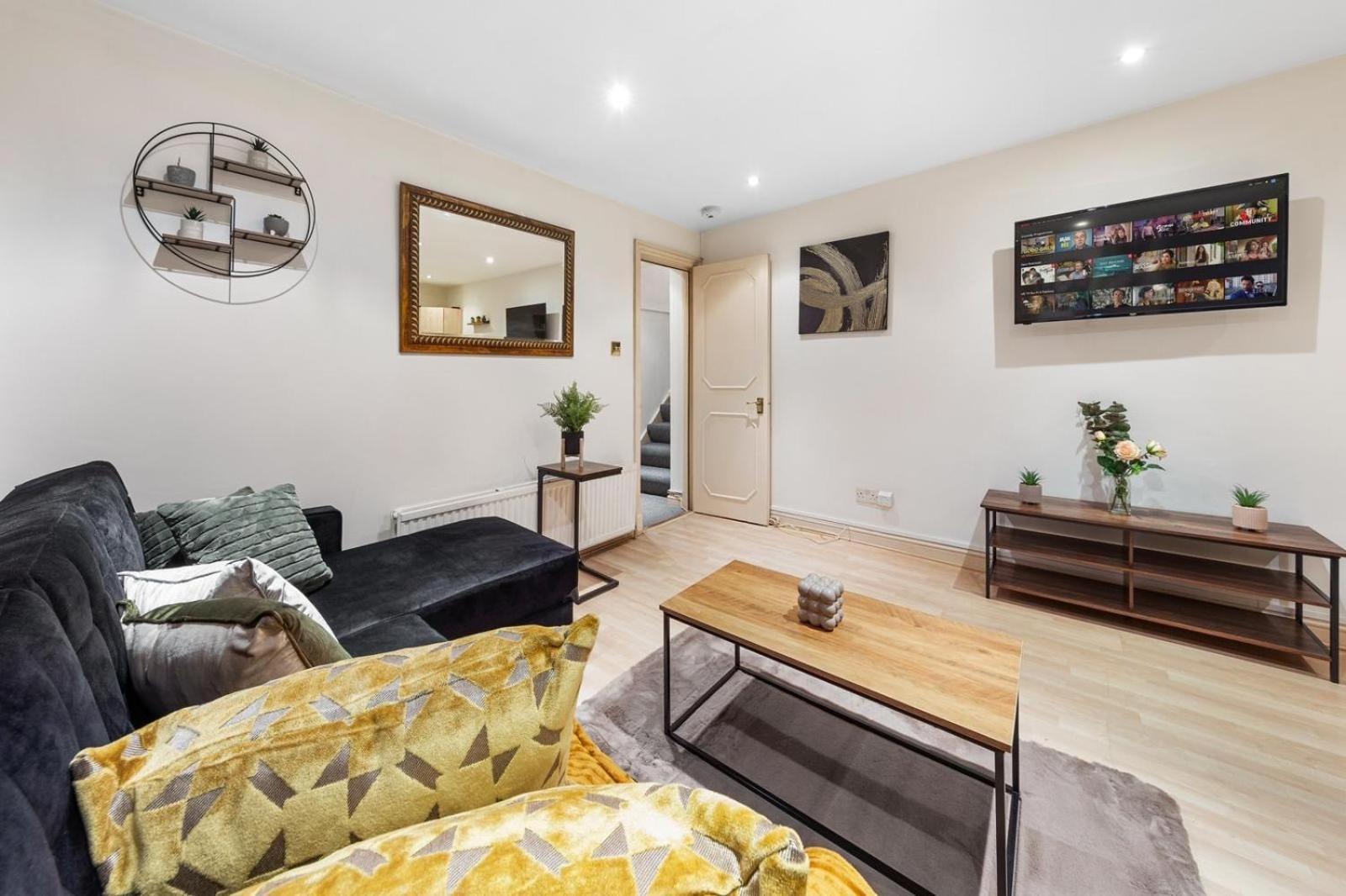 Deluxe Apartment - 1 Min Away From Camden Market And Station Λονδίνο Εξωτερικό φωτογραφία