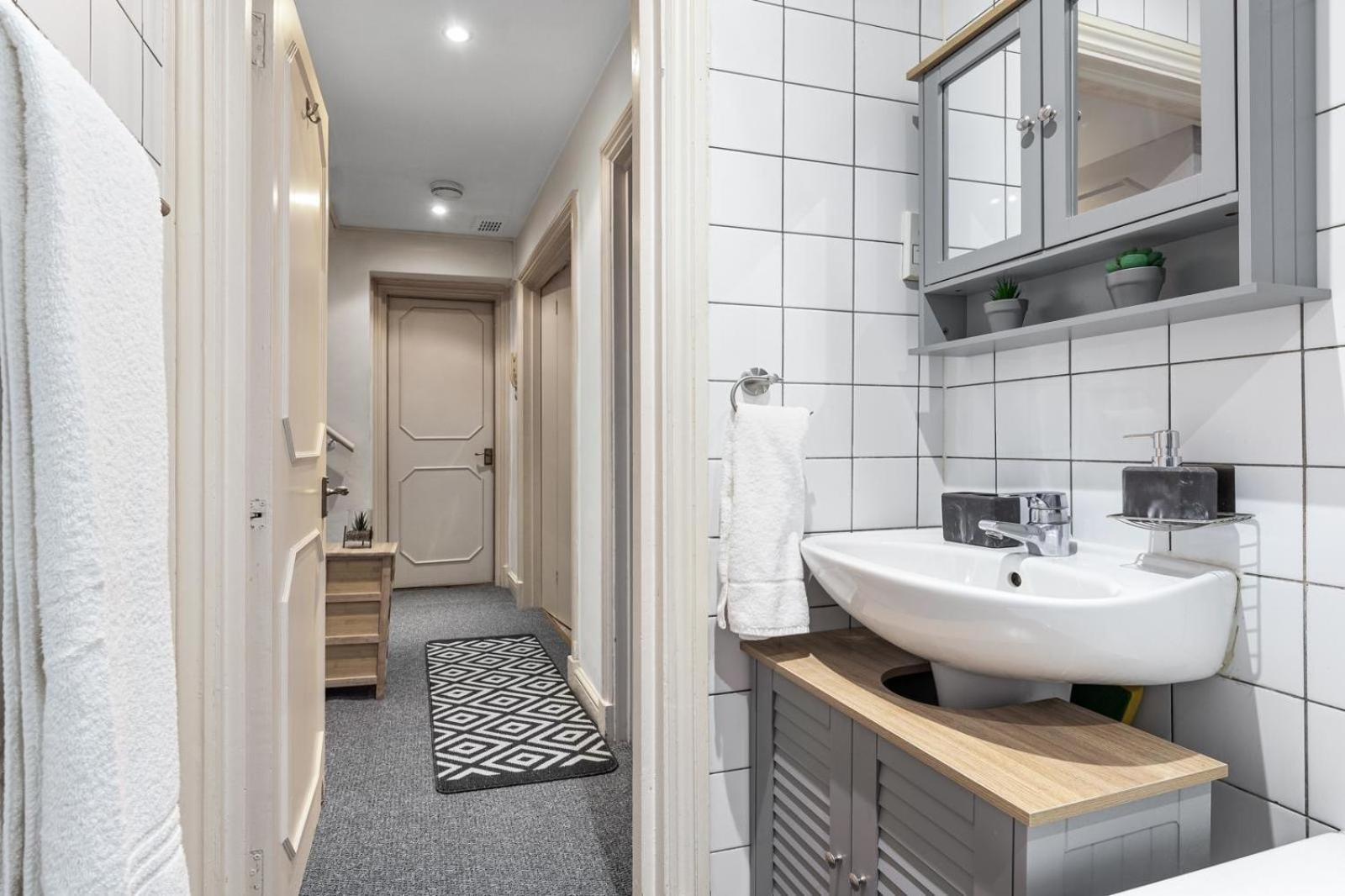 Deluxe Apartment - 1 Min Away From Camden Market And Station Λονδίνο Εξωτερικό φωτογραφία