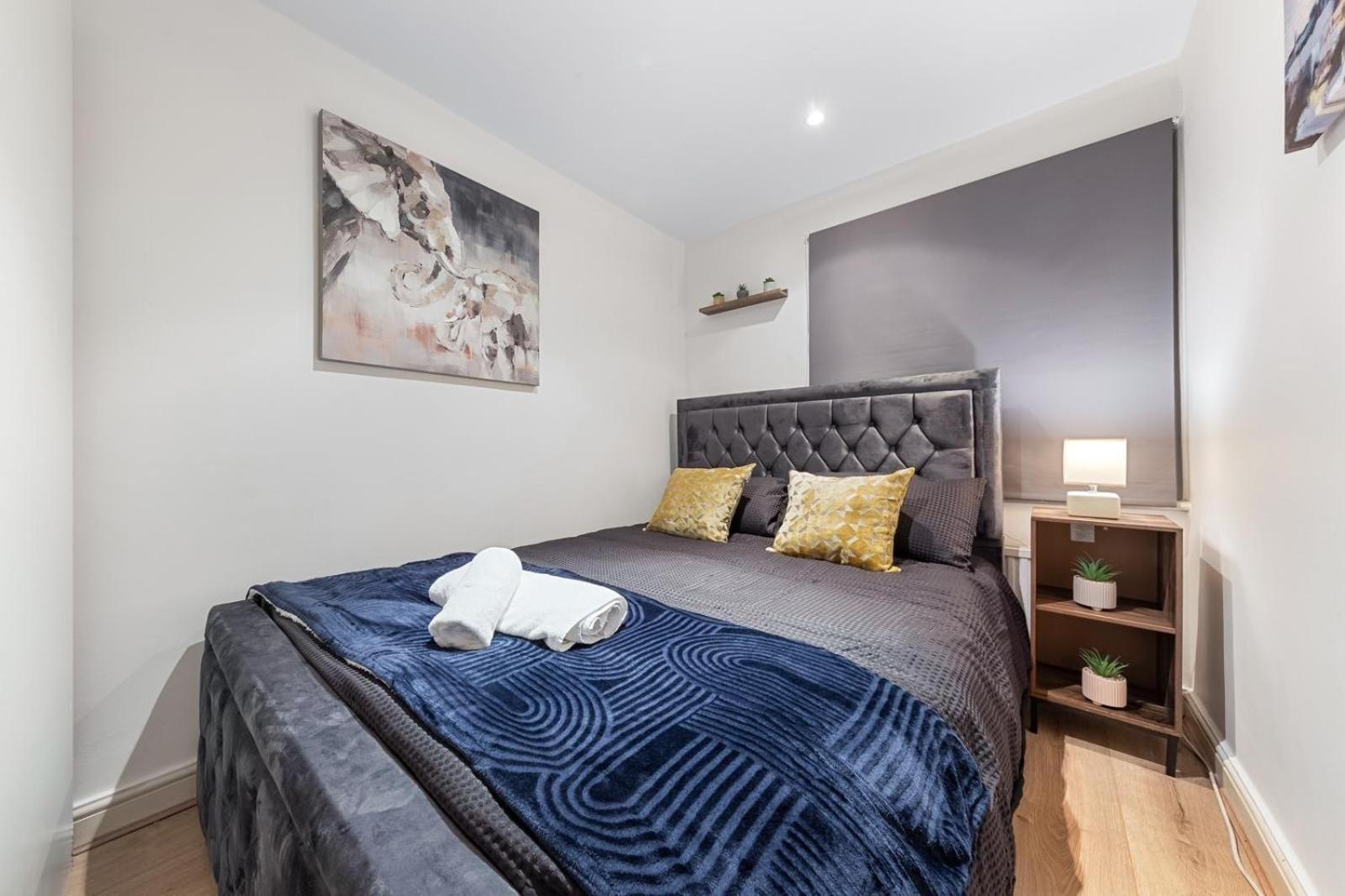 Deluxe Apartment - 1 Min Away From Camden Market And Station Λονδίνο Εξωτερικό φωτογραφία